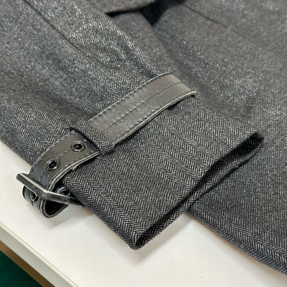 Set of bebe strapless dress and blazer. - Picture 10 of 10